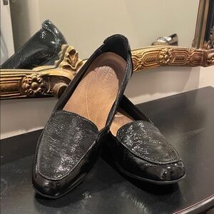 Clarks “Artisan” Patent Leather Loafers Size: 7M